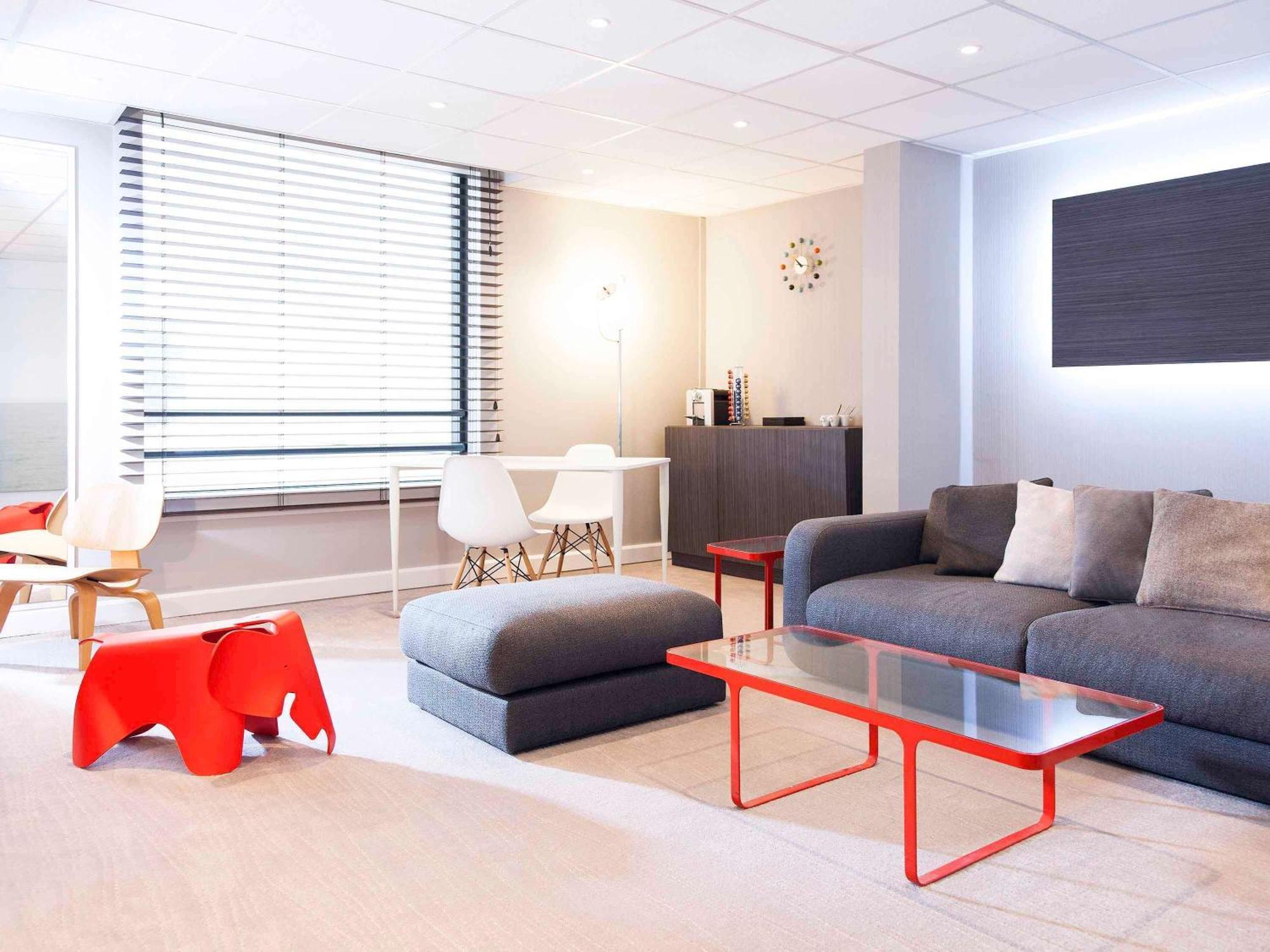 Novotel Paris Rueil Malmaison Exterior foto